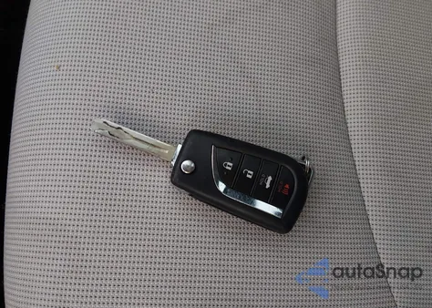 2020 Toyota Corolla Le z USA, uszkodzony, nr VIN JTDEPRAE3LJ079694